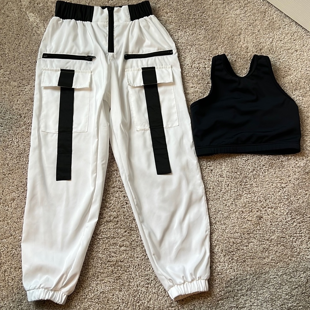 Weissman hip hop dance costume - size IC